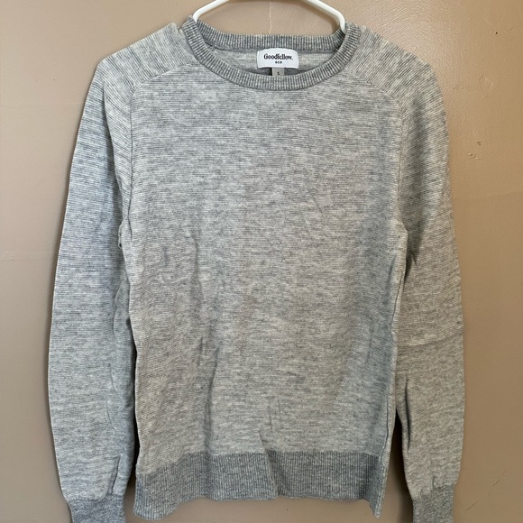 Men’s Goodfellow & Co. sweater - Picture 1 of 2